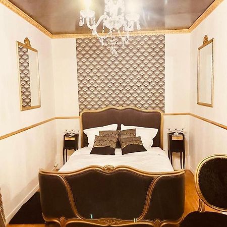 Jacuzzi Love Room Париж Екстериор снимка