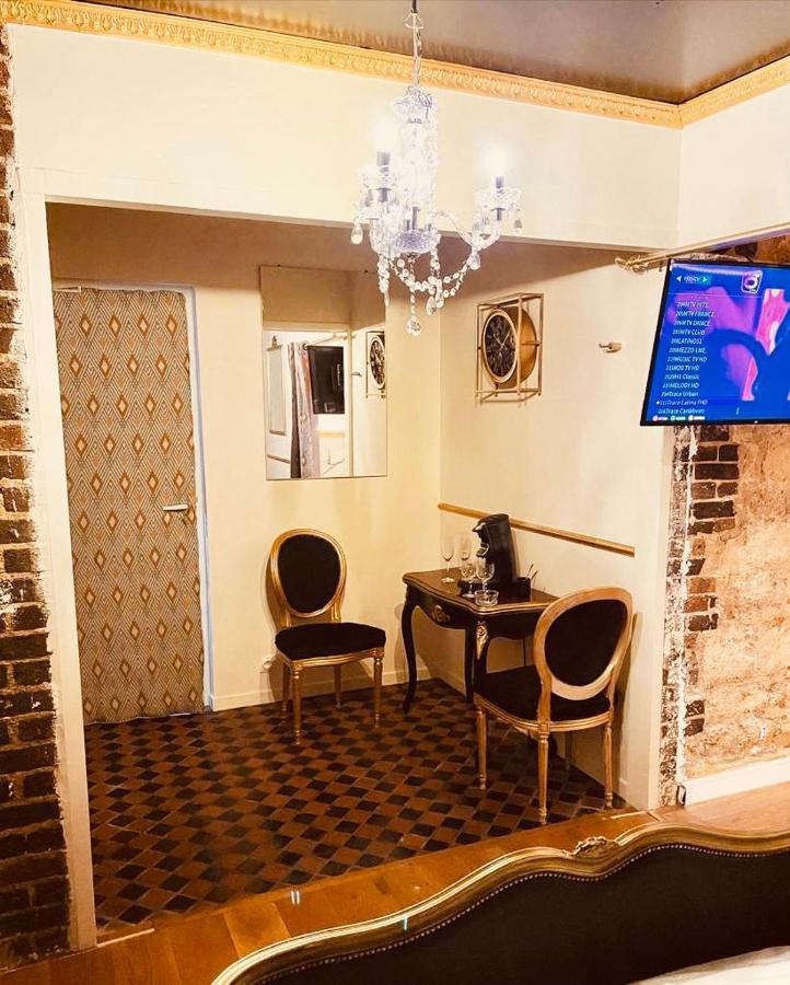 Jacuzzi Love Room Париж Екстериор снимка